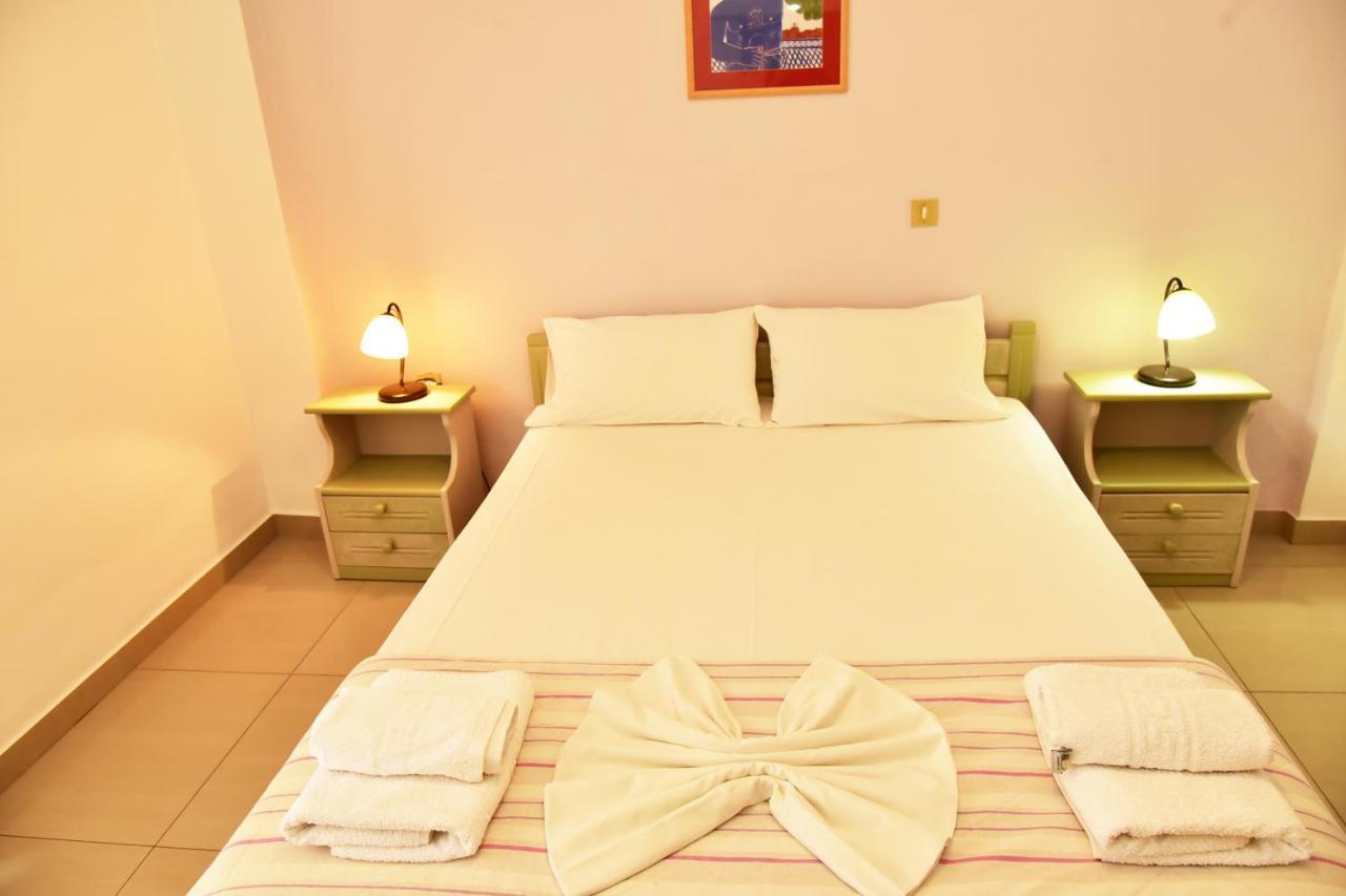 Filoxenia Apartments 2 Palaiochora Ngoại thất bức ảnh