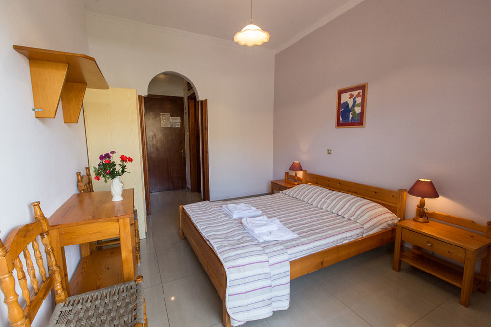 Filoxenia Apartments 2 Palaiochora Ngoại thất bức ảnh