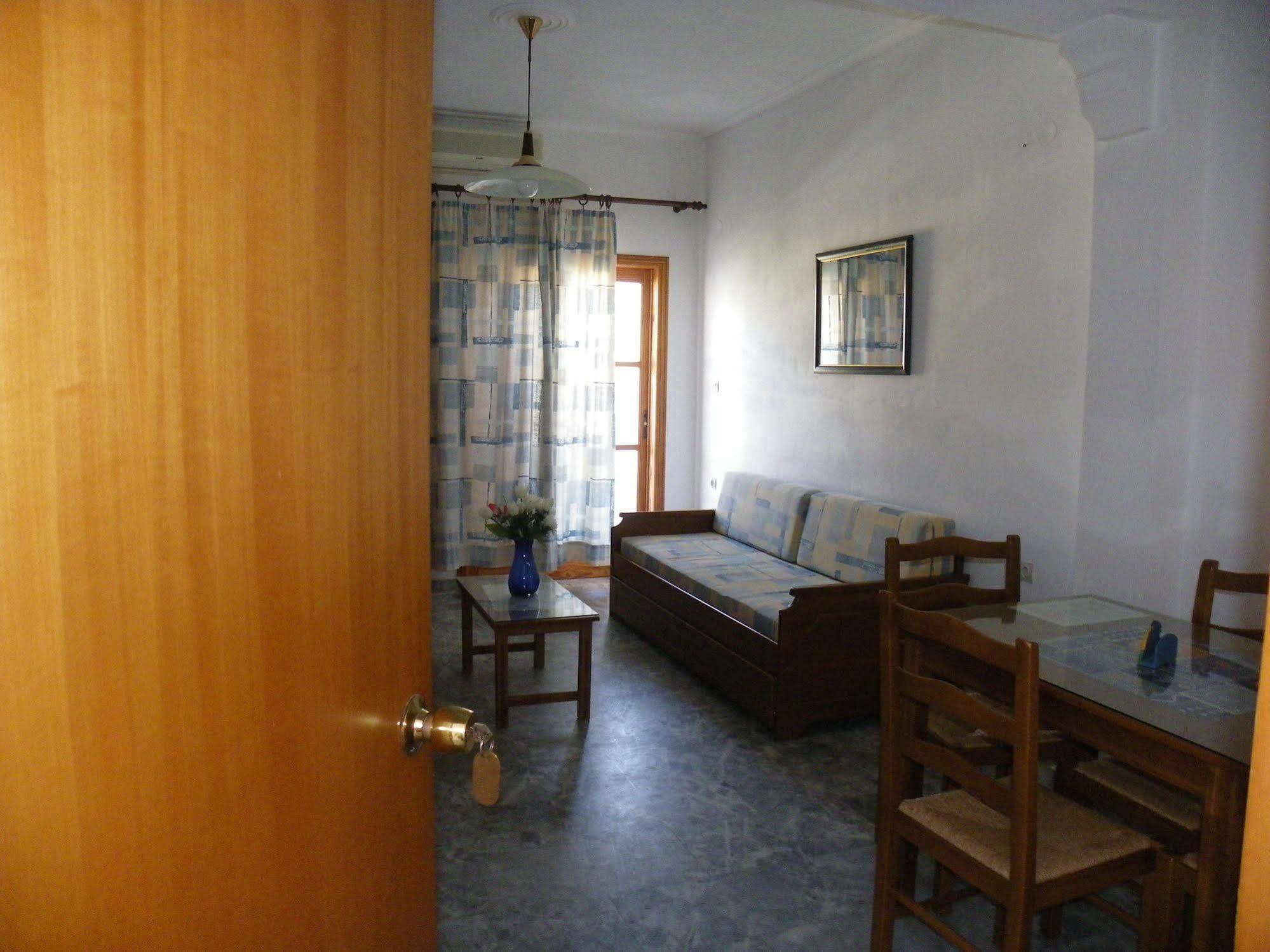 Filoxenia Apartments 2 Palaiochora Ngoại thất bức ảnh