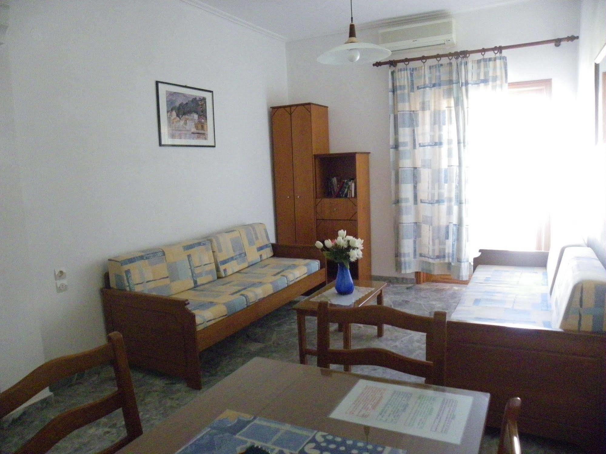 Filoxenia Apartments 2 Palaiochora Ngoại thất bức ảnh