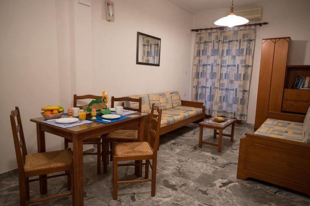 Filoxenia Apartments 2 Palaiochora Ngoại thất bức ảnh